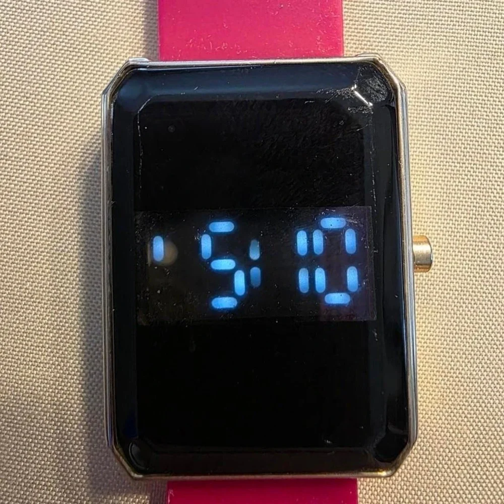 Pink digital watch with a retro vibe #retro #watch